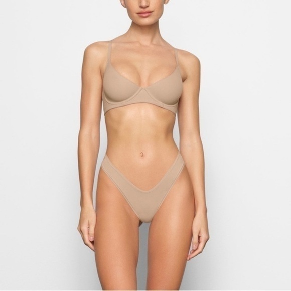 SKIMS Fits Everybody Unlined Underwire Bra in Clay NWT - Picture 1 of 6